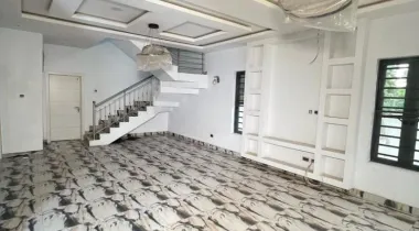 5 BEDROOM FULLY DETACHED AND BQ FOR SALE