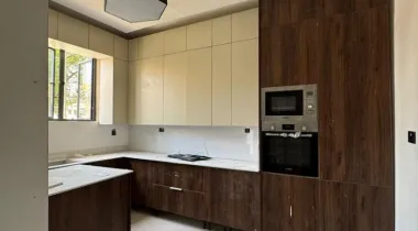 5 BEDROOM DETACHED with 2 Kitchens , 2 Bqs &amp; office