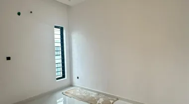 Contemporary 5 Bedroom Fully  Detached Duplex with Bq, Pool, etc For Sale