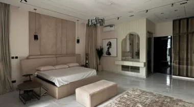 FULLY FURNISHED 5 BEDROOM FULLY DETACHED DUPLEX WITH BQ