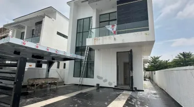 LUXURY 5 BEDROOM FULLY DETACHED DUPLEX WITH  BQ AND CINEMA