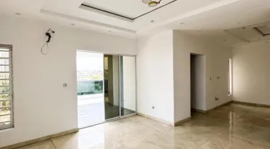 5 bedroom fully detached with bq  Location Chevron, Lekki, Lagos