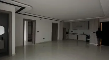 This beautiful 2Bedroom apartment with swimming pool and gym