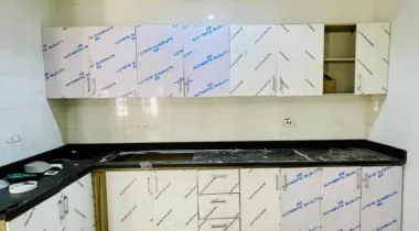 2 Bedroom Apartment on the ground floor with an open plan Kitchen.