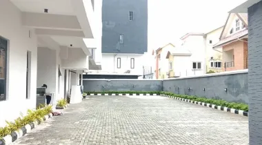 Newly built and Spacious  3 Bedroom apartment with elevator (3/2) floor available