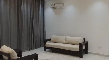 Newly built and Spacious  3 Bedroom apartment with elevator (3/2) floor available
