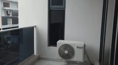 Newly built and Spacious  3 Bedroom apartment with elevator (3/2) floor available