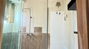 Luxurious Fully Serviced &amp; Fully Furnished 4 Bedroom Duplex (2 Floors) available for rent.