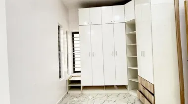 5 bedroom Detached duplex with Bq and Security house.