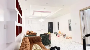 5 bedroom Detached duplex with Bq and Security house.