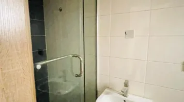 2 bedroom flat apartment Available  Rent: 8m