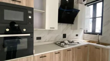 fully serviced 2 bedroom flat. Ologolo, lekki.