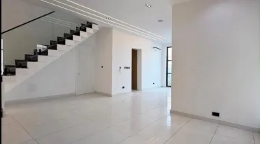 5 BEDROOM FULLY DETACHED DUPLEX AVAILABLE FOR RENT
