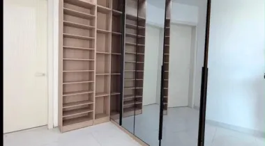 5 BEDROOM FULLY DETACHED DUPLEX AVAILABLE FOR RENT