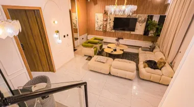 1 UNIT OF BRAND NEW FULLY FURNISHED 4 BEDROOM TERRACE