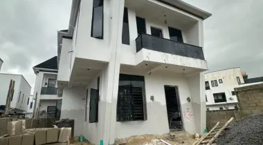 5 bedroom Fully detached duplex with BQ,