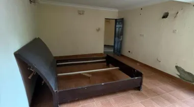 4 bedroom duplex with no BQ