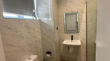 2 Bedroom Apartment with PS5 on Renta