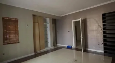 TO LET || Well maintained 4 bedroom terrace with bq and swimming pool  Location : ONIRU / VICTORIA ISLAND