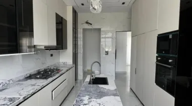 Contemporary Self Compound 5  bedroom Terrace with pool, home automation &amp; bq  📍Location: Lekki Phase 1