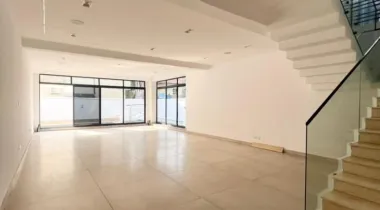 N1.4B Lekki Phase1 Duplex with Swimming Pool &amp; Cinema