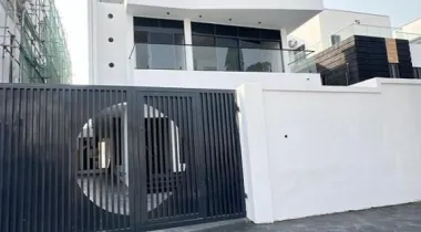 N1.4B Lekki Phase1 Duplex with Swimming Pool &amp; Cinema