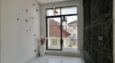 5 Bedroom Fully Detached Duplex