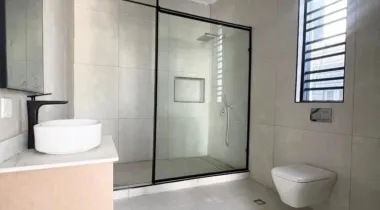 N1.4B Lekki Phase1 Duplex with Swimming Pool &amp; Cinema