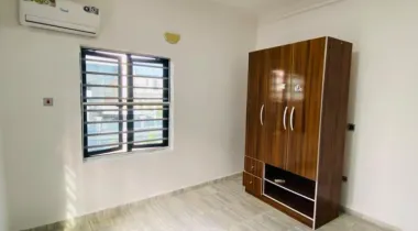 3 bedrolm flat apartment fully Serviced with 24hrs light