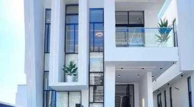 5 BEDROOM FULLY DETACHED DUPLEX WITH SWIMMING POOL AT CHEVRON LEKKI