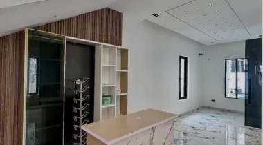 5 Bedroom Fully Detached Duplex