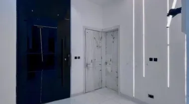 5 BEDROOM FULLY DETACHED DUPLEX WITH SWIMMING POOL AT CHEVRON LEKKI