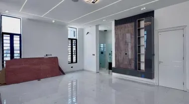 5 BEDROOM FULLY DETACHED DUPLEX WITH SWIMMING POOL AT CHEVRON LEKKI