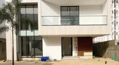 5 Bedroom Fully Detached Duplex