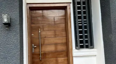 SELF SERVICED UNFURNISHED FULLY DETACHED 5BEDROOM DUPLEX WITH A BQ &amp; SECURITY HOUSE IN BERA ESTATE, OFF CHEVRON DRIVE , CHEVRON LEKKI