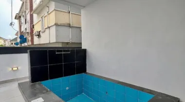 AJAH LAGOS | 5 BED | N300M 5 BEDOOM FULLY DETACHED HOME WITH SWIMMING POOL, WET &amp; DRY KITCHEN, GYM ROOM , SPACIOUS PARKING LOT( 4 CARS ) FOR SALE