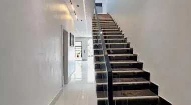 AJAH LAGOS | 5 BED | N300M 5 BEDOOM FULLY DETACHED HOME WITH SWIMMING POOL, WET &amp; DRY KITCHEN, GYM ROOM , SPACIOUS PARKING LOT( 4 CARS ) FOR SALE