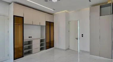 6 Bedroom Fully Detached Duplex