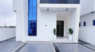 5 Bedroom Fully Detached Duplex