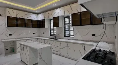 5 Bedroom Fully Detached Duplex