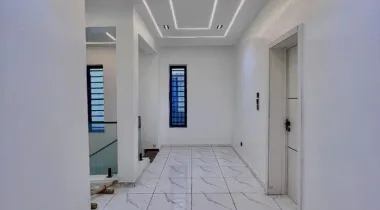 5 Bedroom Fully Detached Duplex