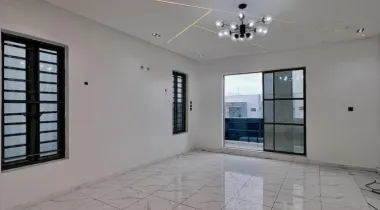 5 Bedroom Fully Detached Duplex