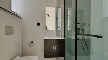 5 Bedroom Fully Detached Duplex