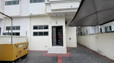 4BEDROOM  SEMI DETACHED DUPLEX FOR RENT .