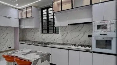 CHEVRON TOLL GATE LEKKI | N480M 5 BEDROOM FULLY DETACHED HOME WITH SWIMMING POOL, GYM ROOM, AMPLE PARKING SPACE FOR SALE