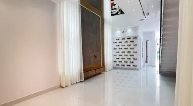 5 BED&amp;BQ|| 650 MILLION || IKOTA , LEKKI, LAGOS.
