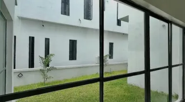 LEKKY COUNTY LEKKI | N550M  5 BEDROOM FULLY DETACHED HOME WITH CINEMA, ROOF TOP TERRACE, SWIMMING POOL SPACE FOR SALE