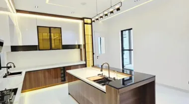 5-BEDROOM FULLY DETACHED LUXURY DUPLEX