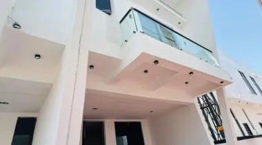 3 BED || 150 MLLION ||  IKOTA , LEKKI, LAGOS.