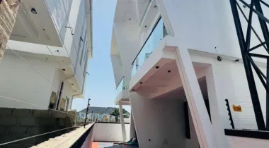 3 BED || 150 MLLION ||  IKOTA , LEKKI, LAGOS.